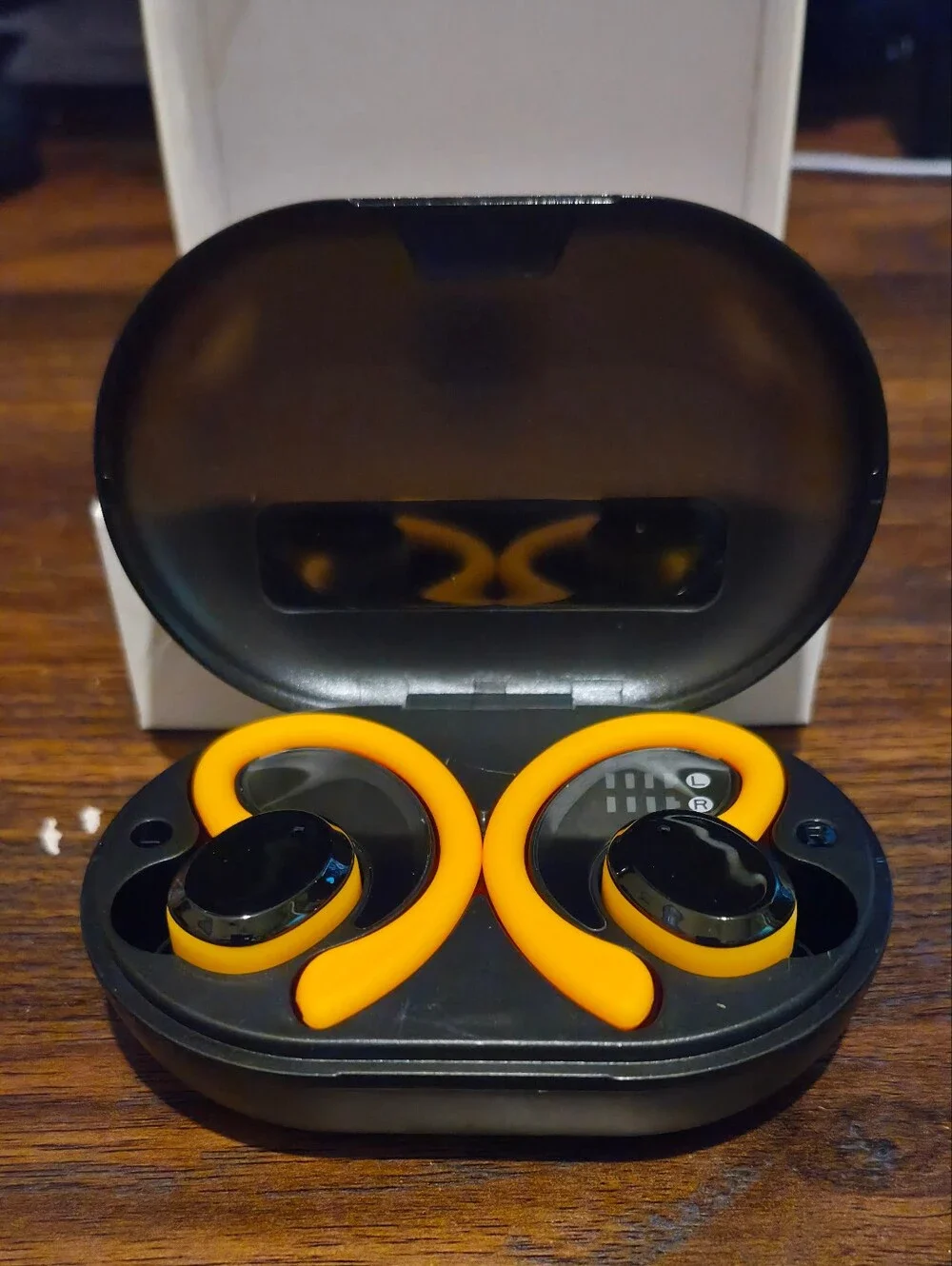 Dascert Q38 True Wireless Earbuds - Yellow/Black - NIB